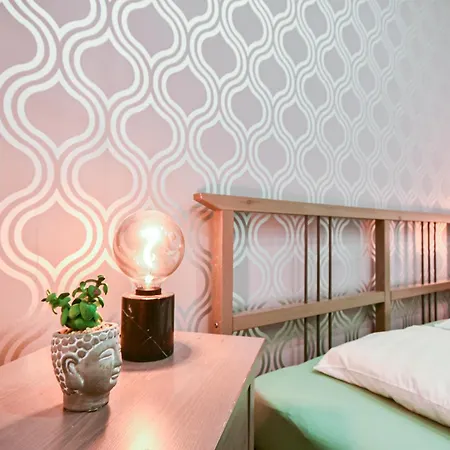 Peaceful Soho Apartment