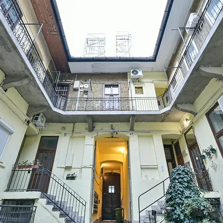 Peaceful Soho Apartment Budapest